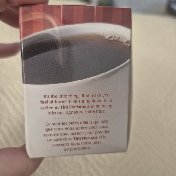 2011 Tim Hortons Miniature White Ceramic Cup Christmas Tree Ornament New in Box - Picture 4 of 6